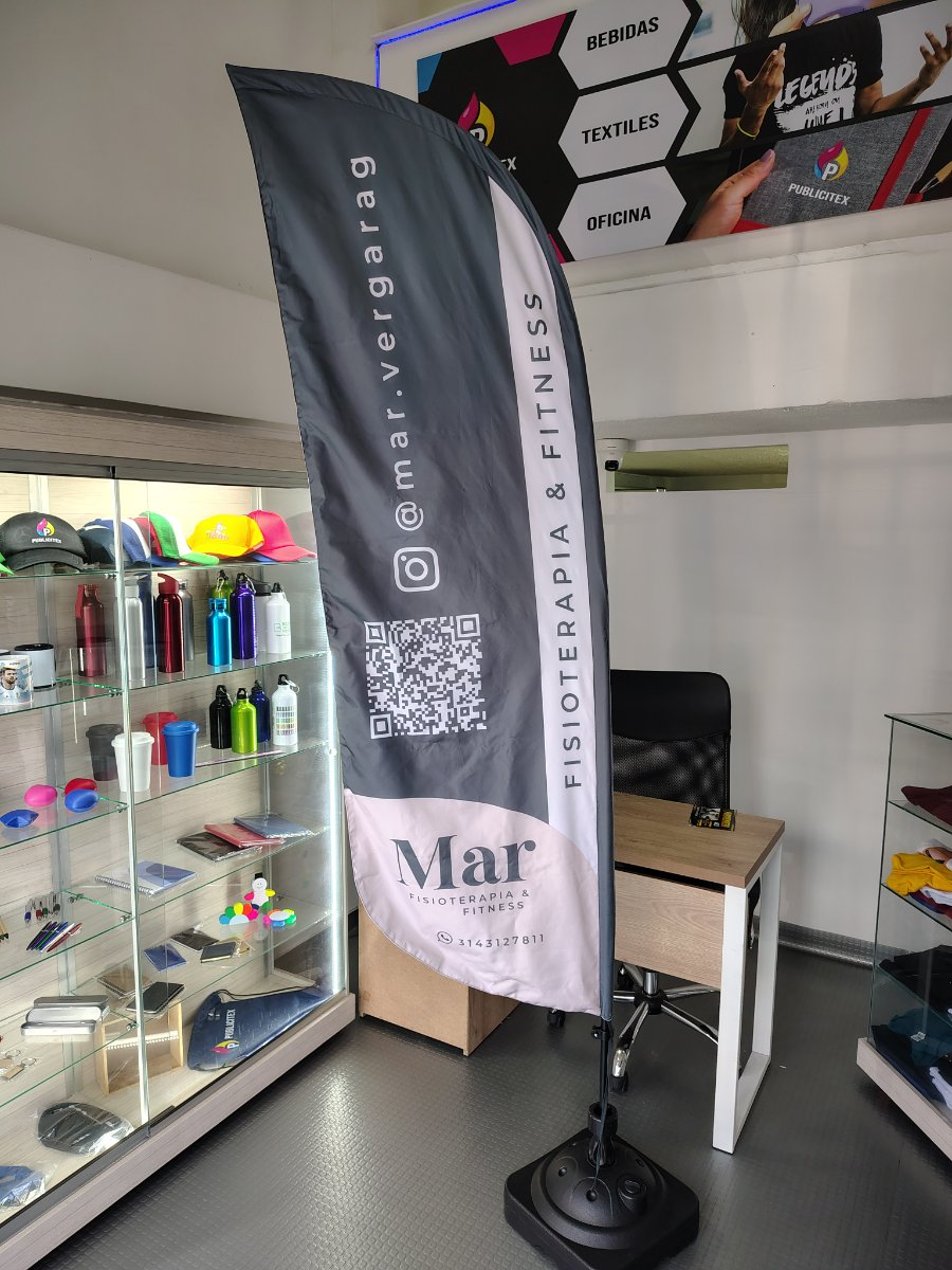 BANDERA PUBLICITARIA TIPO PLUMA